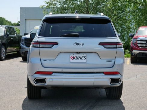 Used 2022 Jeep Grand Cherokee L Summit AWD/4WD image 9