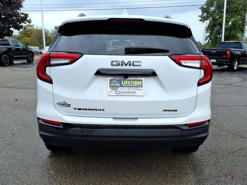 Used 2022 GMC Terrain SLT w/ Tech Package image 10