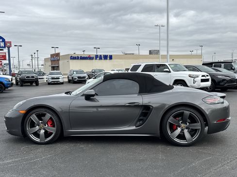 Used 2017 Porsche 718 Boxster S image 10