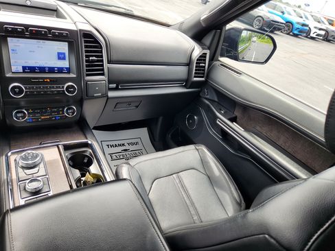 Used 2020 Ford Expedition Limited w/ Special Edition Package AWD/4WD image 17