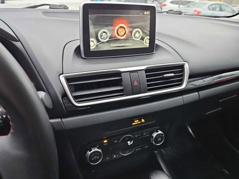 Used 2015 MAZDA MAZDA3 i Touring w/ Technology Package image 28