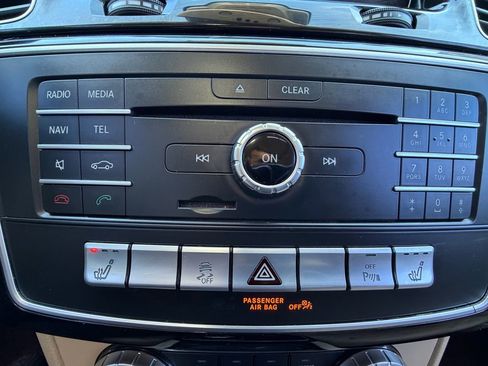 Used 2017 Mercedes-Benz GLE 350 4MATIC w/ Premium 2 Package image 27