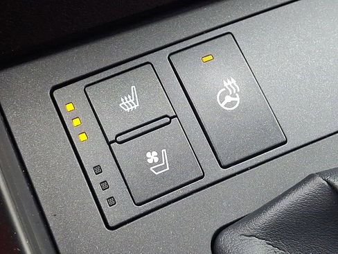 Used 2023 Lexus IS 350 F Sport image 24