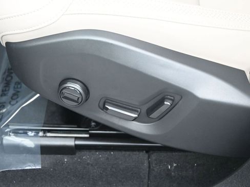 New 2026 Volvo XC60 B5 Plus w/ Protection Package Premier image 12