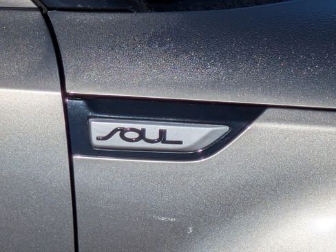 Certified 2019 Kia Soul w/ Convenience Package image 13