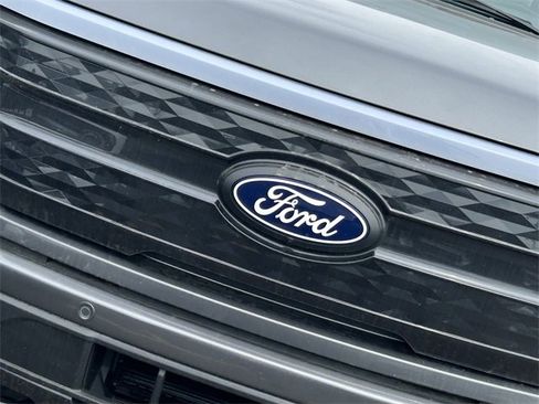 New 2025 Ford F150 Lightning Platinum image 3