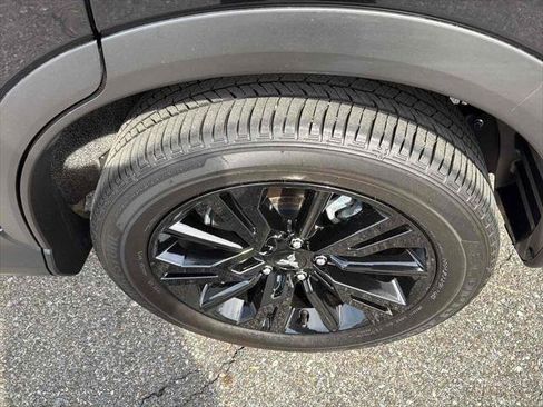 Used 2025 Mitsubishi Eclipse Cross LE AWD/4WD image 9