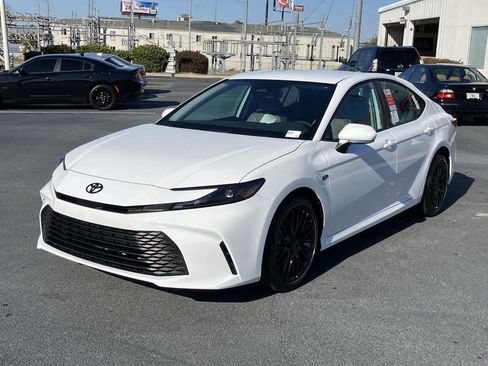 New 2026 Toyota Camry LE image 1