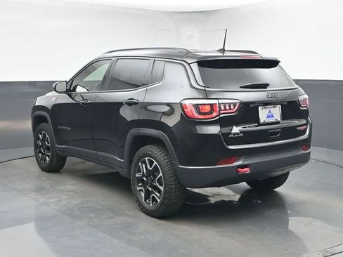 Used 2020 Jeep Compass Trailhawk image 6
