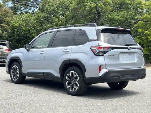 Certified 2025 Subaru Forester Premium AWD/4WD image 26
