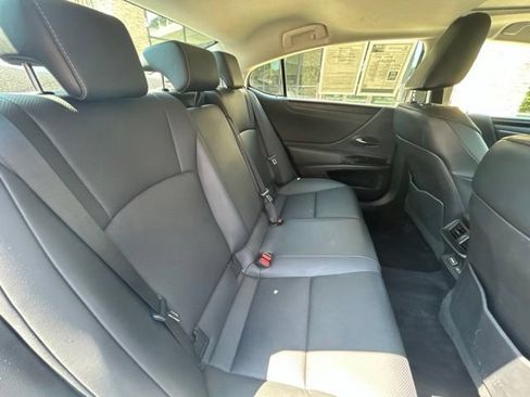 Used 2022 Lexus ES 350 w/ Premium Package FWD image 32