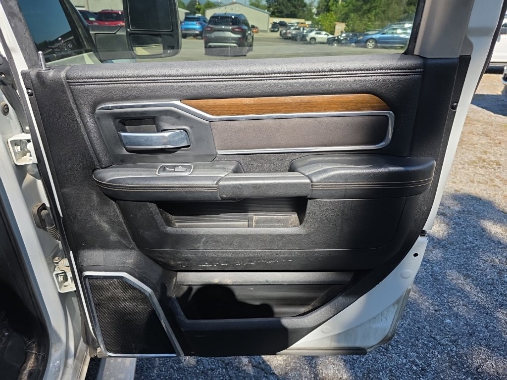 Used 2023 RAM 3500 Laramie AWD/4WD image 21