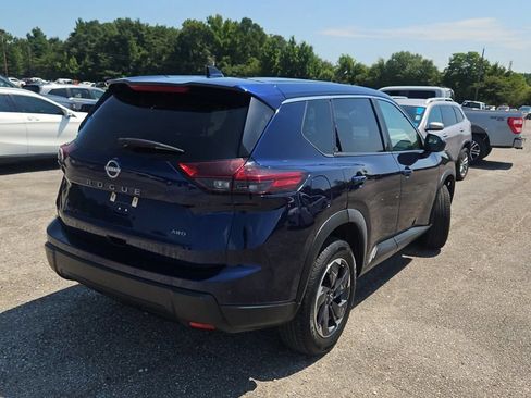 Used 2025 Nissan Rogue SV AWD/4WD image 5