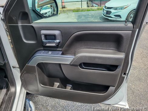 Used 2018 Chevrolet Silverado 1500 LT AWD/4WD image 29