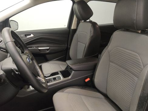 Used 2017 Ford Escape SE w/ SE Sport Appearance Package image 17