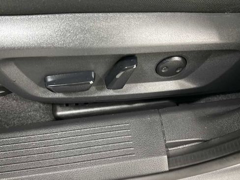 Used 2022 Nissan Rogue SV image 14