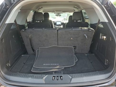 Certified 2023 Ford Explorer XLT w/ Equipment Group 202A AWD/4WD image 29