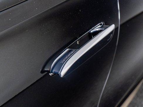 Used 2025 Mercedes-Benz S 63 AMG S w/ AMG Night Package image 31