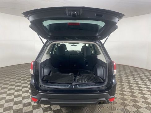 Used 2023 Subaru Forester Premium AWD/4WD image 7