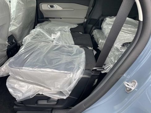 New 2026 Ford Explorer Active w/ Active Comfort Package AWD/4WD image 8
