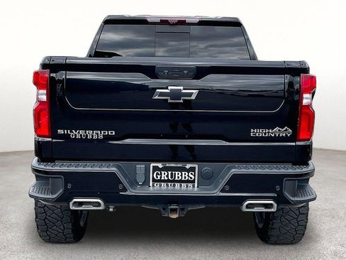 Used 2022 Chevrolet Silverado 1500 High Country w/ Technology Package AWD/4WD image 6