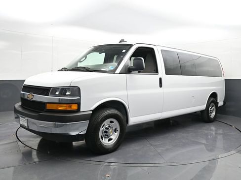 Certified 2024 Chevrolet Express 3500 LT w/ LT Preferred Equipment Group RWD image 1