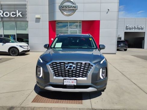 Used 2022 Hyundai Palisade Limited w/ Cargo Package AWD/4WD image 2