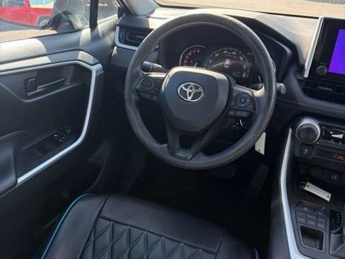 Certified 2023 Toyota RAV4 LE AWD/4WD image 11