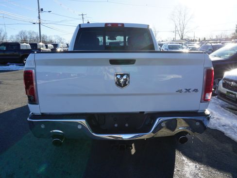 Used 2017 RAM 1500 Laramie w/ Convenience Group image 7