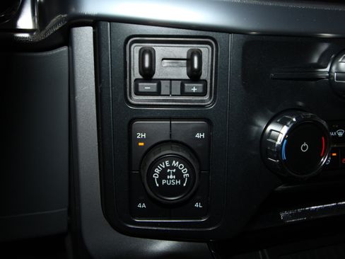 New 2026 Ford F150 Lariat w/ Equipment Group 502A High image 13