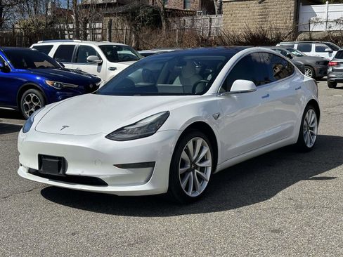 Used 2018 Tesla Model 3 Mid Range image 7