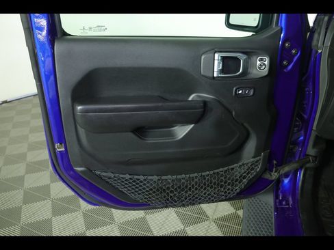 Used 2019 Jeep Wrangler Sport AWD/4WD image 15