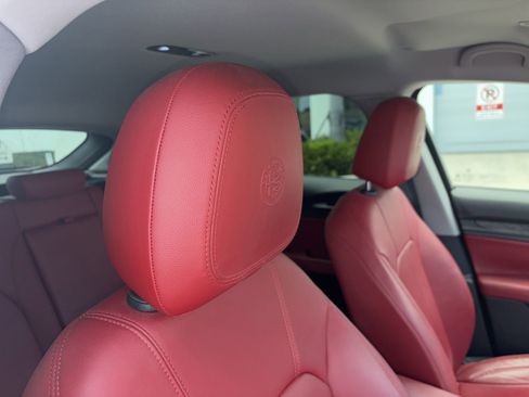 Used 2020 Alfa Romeo Stelvio RWD image 10