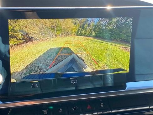 Used 2024 Chevrolet Silverado 2500 LTZ image 24