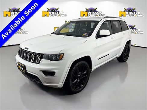 Used 2020 Jeep Grand Cherokee Altitude image 1