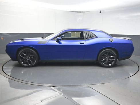 Used 2021 Dodge Challenger SXT w/ Blacktop Package image 5