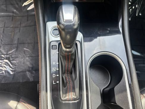 Used 2024 Nissan Altima 2.5 SR FWD image 33