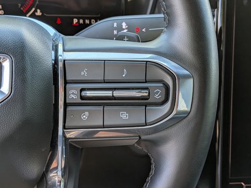 Used 2025 GMC Terrain Elevation FWD image 25