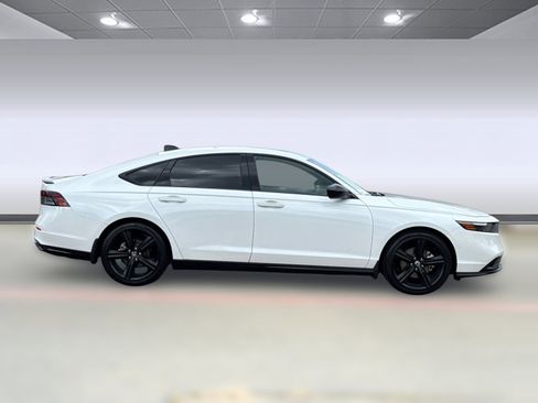 Certified 2023 Honda Accord Sport image 8