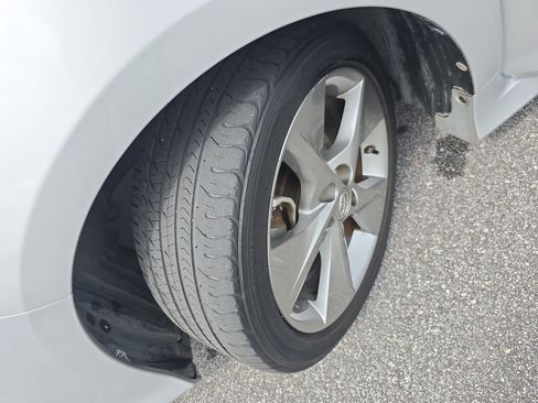 Used 2014 Toyota Camry SE image 29