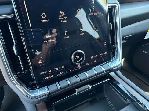 New 2026 GMC Yukon XL Denali w/ Denali Reserve Package image 27