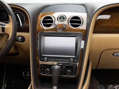 Used 2016 Bentley Flying Spur V8 image 14