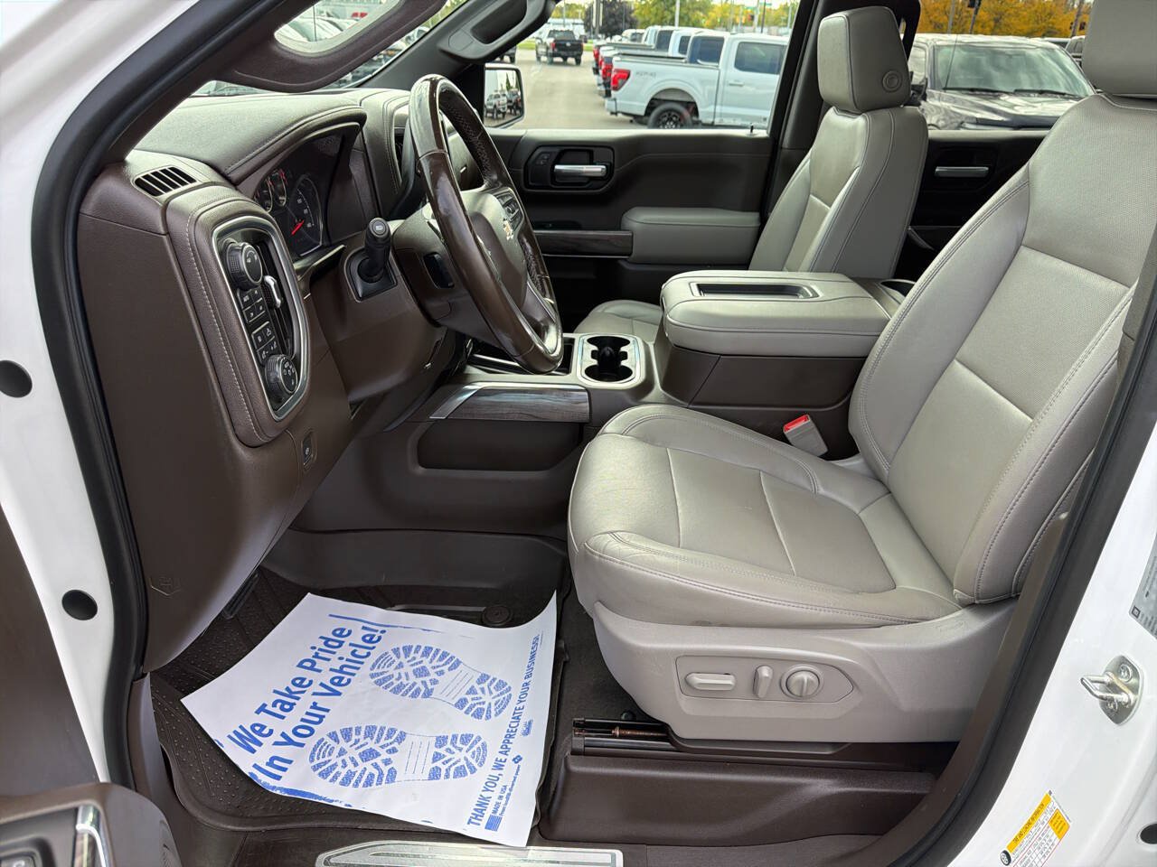 Used 2019 Chevrolet Silverado 1500 LTZ AWD/4WD image 25