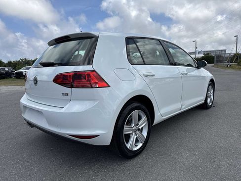 Used 2017 Volkswagen Golf 4-Door FWD image 6