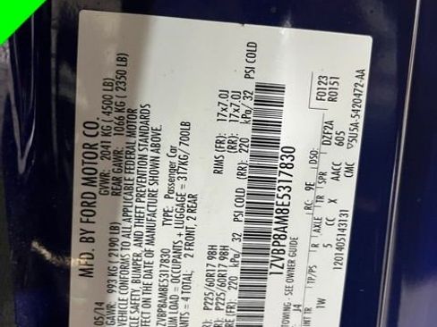 Used 2014 Ford Mustang Coupe RWD image 25