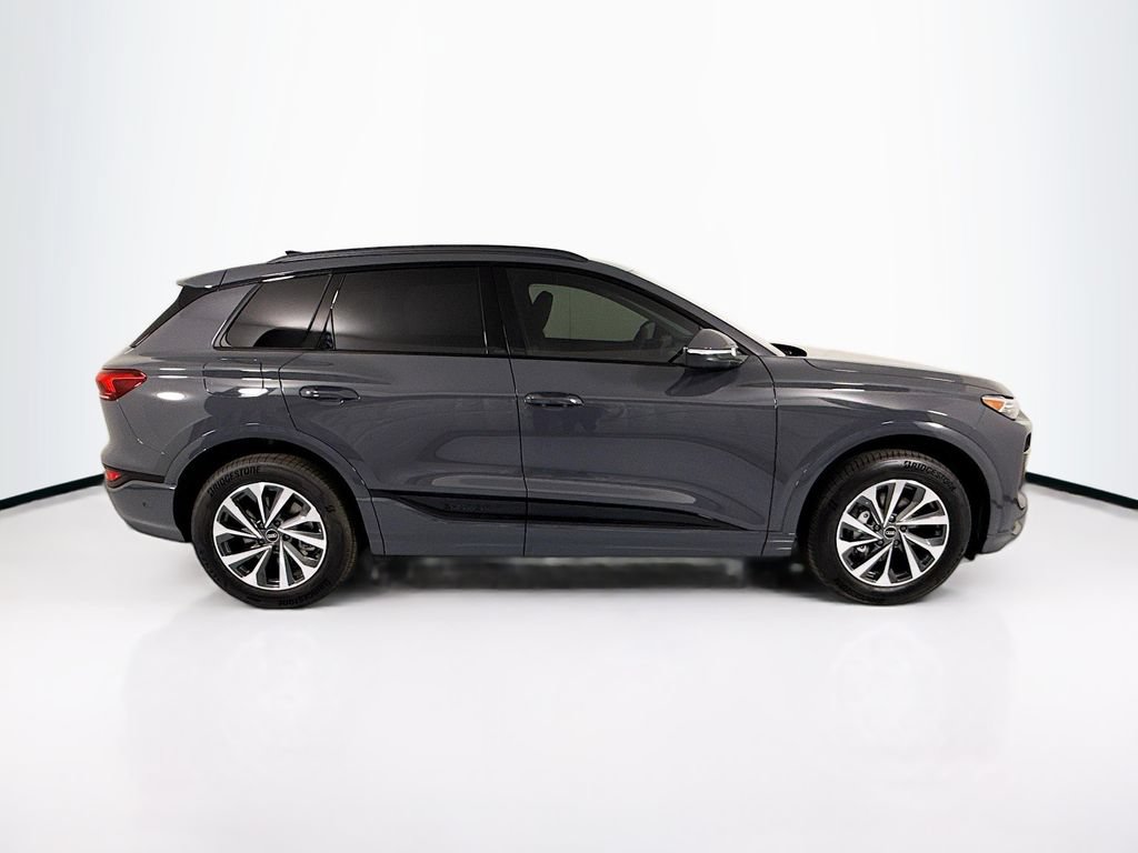 Used 2025 Audi Q6 e-tron Premium Plus AWD/4WD image 5