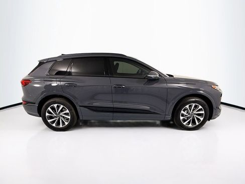 Used 2025 Audi Q6 e-tron Premium Plus image 5
