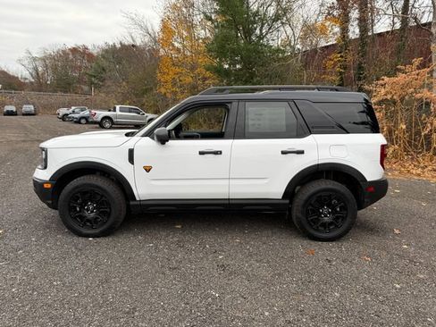 Used 2025 Ford Bronco Sport Badlands image 2