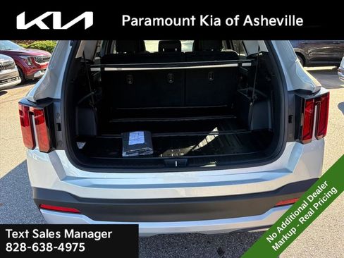 New 2026 Kia Sorento LX image 29