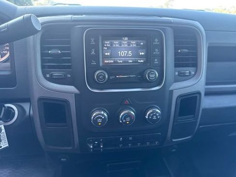 Used 2018 RAM 3500 Tradesman w/ Chrome Appearance Group AWD/4WD image 17